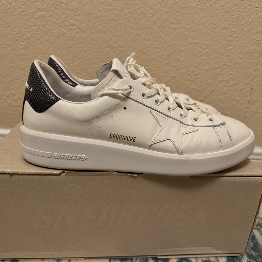 Men Golden Goose Sneakers - Picture 1 of 4
